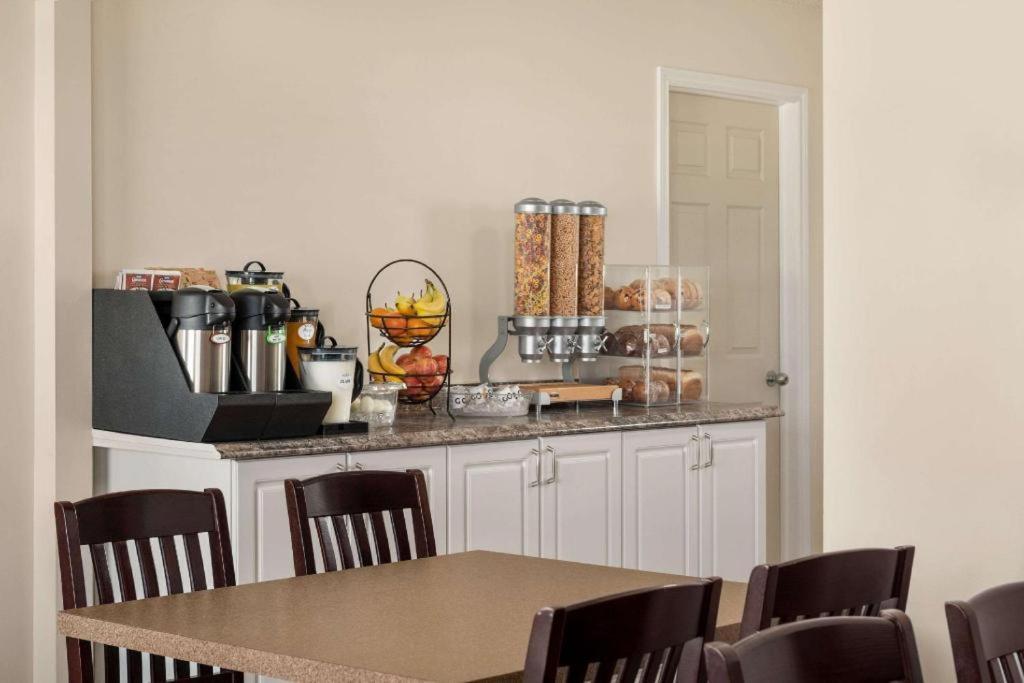 Thriftlodge Moose Jaw Εξωτερικό φωτογραφία